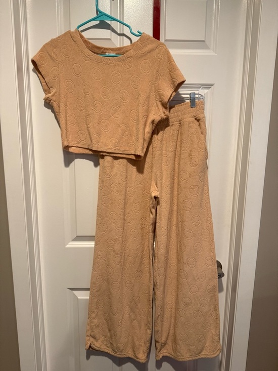 aerie Other - Offline by Aerie Two-Piece Cozy Smiley face Lounge Set — Camel
